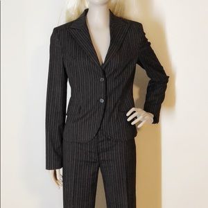 Women’s suit